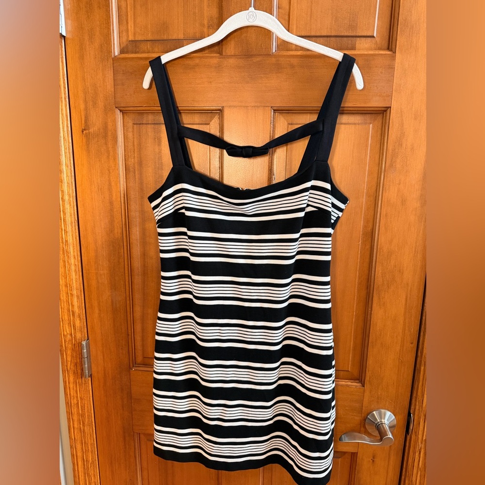 NWT Hutch Sleeveless Square Neck Knit Mini Dress - Picture 4 of 8